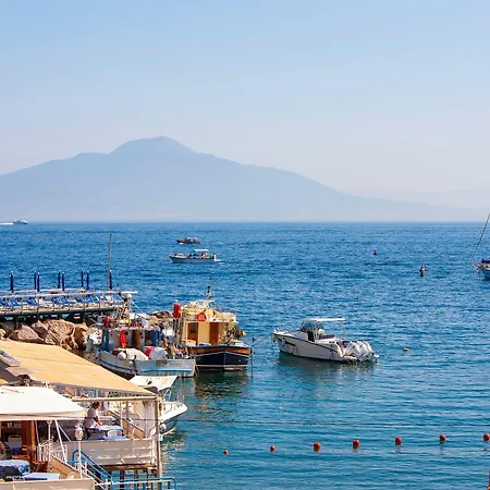 Estate4home - Leucosia 펜션 *